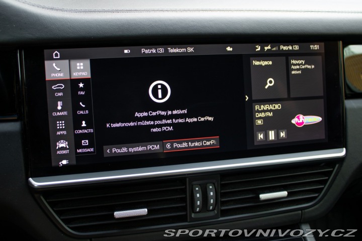Porsche Cayenne E-Hybrid 4x4 A/T / V ZÁR 2021