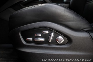 Porsche Cayenne E-Hybrid 4x4 A/T / V ZÁR 2021