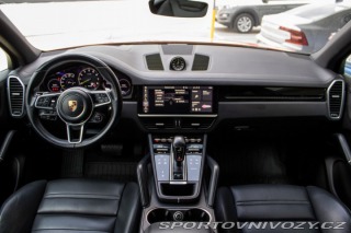 Porsche Cayenne E-Hybrid 4x4 A/T / V ZÁR 2021