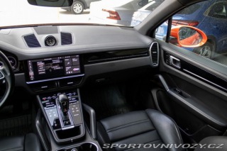 Porsche Cayenne E-Hybrid 4x4 A/T / V ZÁR 2021