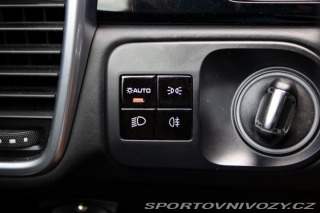 Porsche Cayenne E-Hybrid 4x4 A/T / V ZÁR 2021