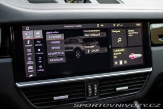 Porsche Cayenne E-Hybrid 4x4 A/T / V ZÁR 2021