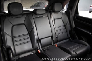 Porsche Cayenne E-Hybrid 4x4 A/T / V ZÁR 2021