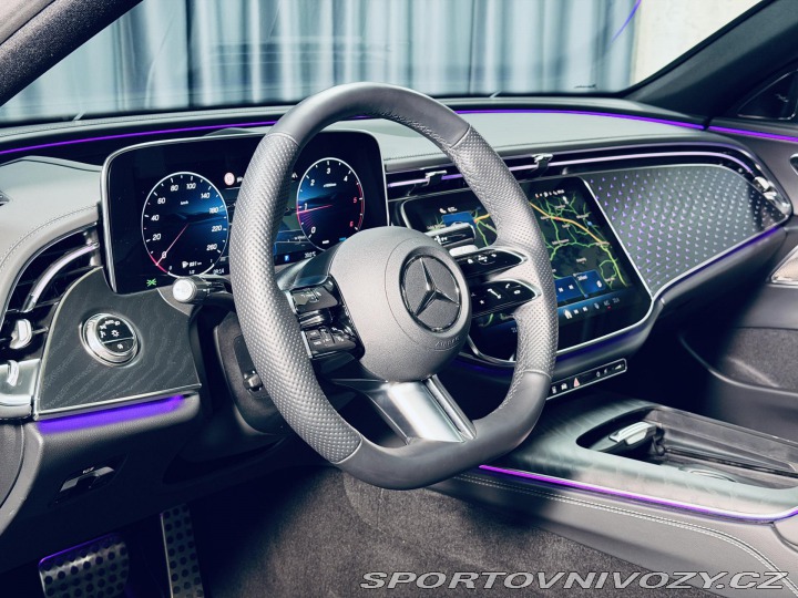 Mercedes-Benz E AMG*4M*AIR*ZÁR*NEZ.TOP*NA 2024