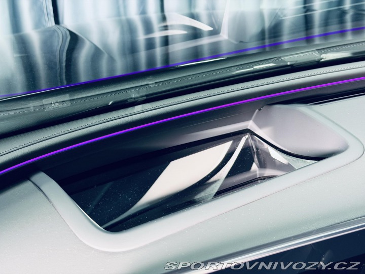 Mercedes-Benz E AMG*4M*AIR*ZÁR*NEZ.TOP*NA 2024