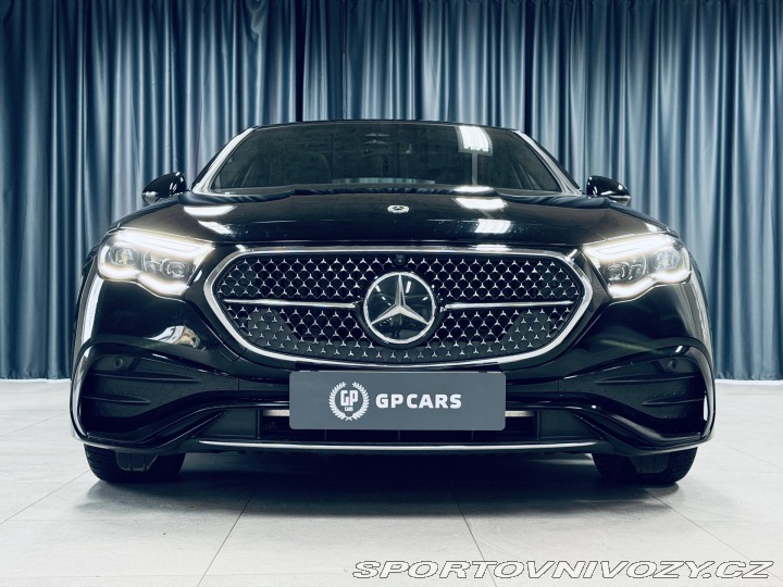 Mercedes-Benz E AMG*4M*AIR*ZÁR*NEZ.TOP*NA 2024