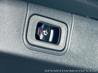 Mercedes-Benz E AMG*4M*AIR*ZÁR*NEZ.TOP*NA 2024