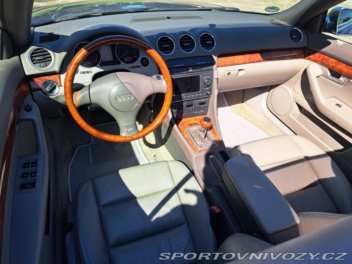 Audi A4 CABRIO 3.0 V6, MANUÁL! 2005