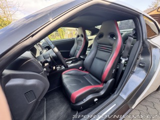 Nissan GT-R  2011
