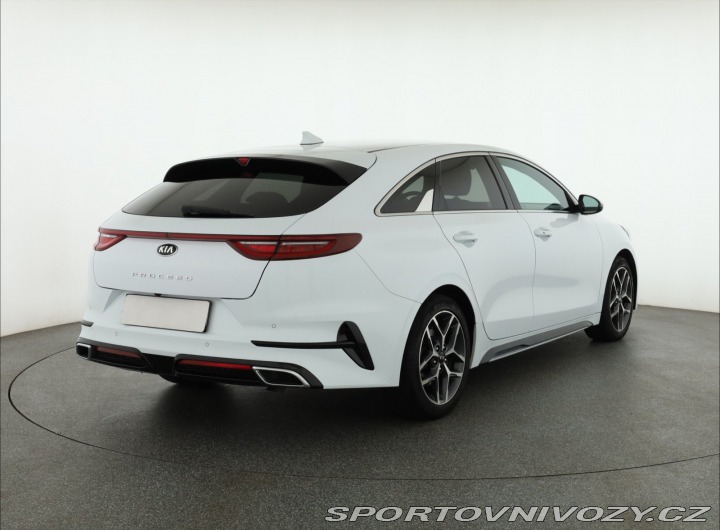 Kia ProCeed GT-Line 1.4 T-GDI 2021