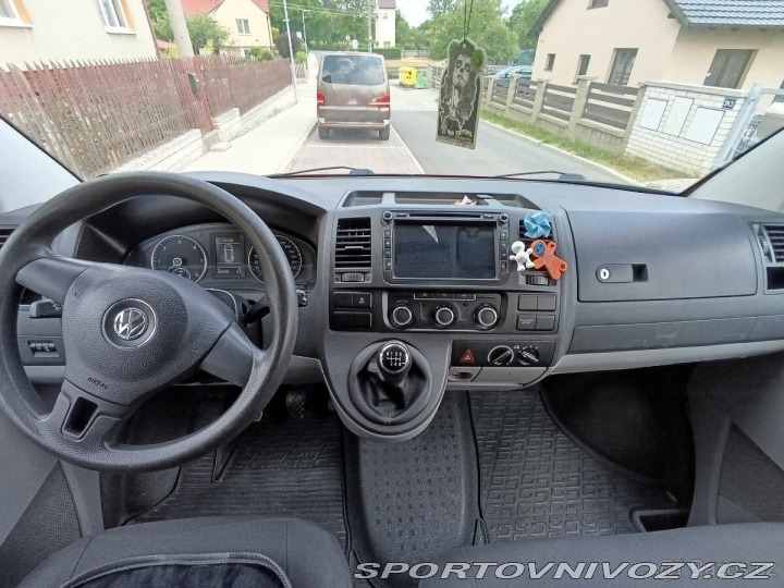 Volkswagen Ostatní modely Transporter 2,0   T5.1 LONG 2.0TDI 10 2010