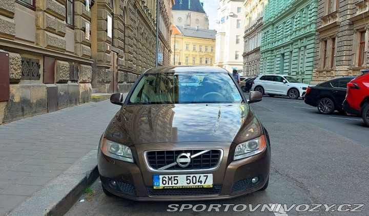 Volvo V70 2,4   D5, 2013, po STK 2013