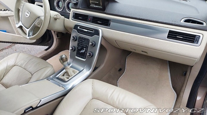 Volvo V70 2,4   D5, 2013, po STK 2013