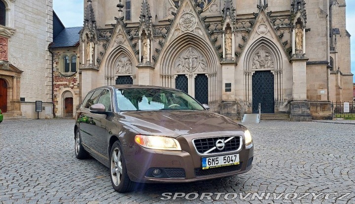 Volvo V70 2,4   D5, 2013, po STK 2013