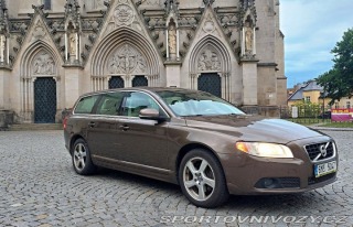 Volvo V70 2,4   D5, 2013, po STK 2013
