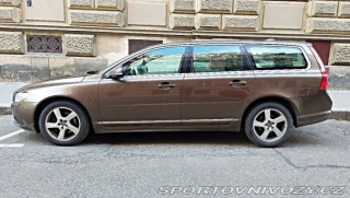 Volvo V70 2,4   D5, 2013, po STK 2013