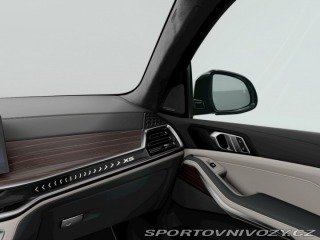 BMW X5 xDrive50e 2025