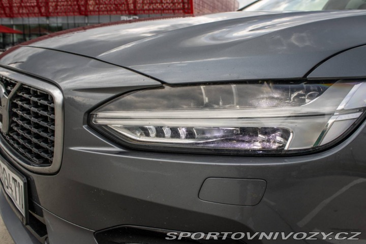 Volvo S90 D5 R-Design AWD AT 173kW 2020