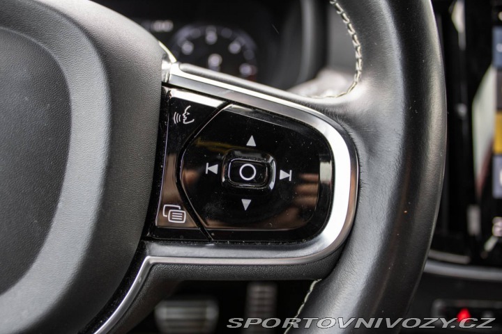 Volvo S90 D5 R-Design AWD AT 173kW 2020