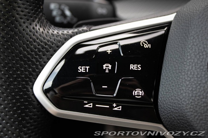 Volkswagen Golf Variant  8 Rline 2022 / A 2022