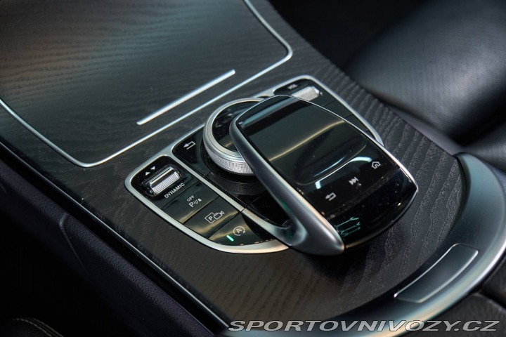 Mercedes-Benz C Kombi  300 d A/T 4MATIC 2019