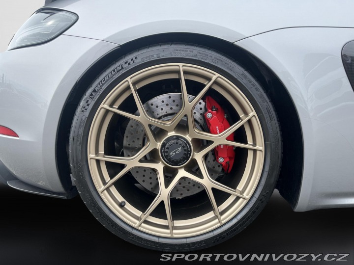 Porsche Cayman GT4 RS 2024