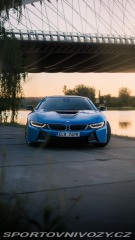 BMW i8  1800