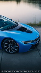 BMW i8  1800