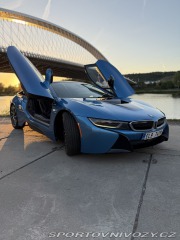 BMW i8  1800
