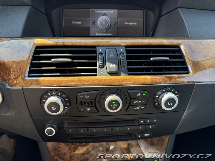 BMW 5 540i V8 JEDINEČNÝ STAV 2008