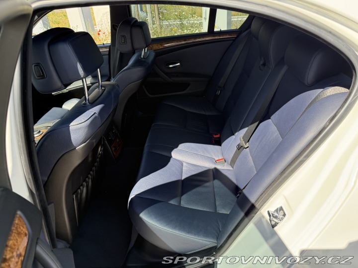 BMW 5 540i V8 JEDINEČNÝ STAV 2008