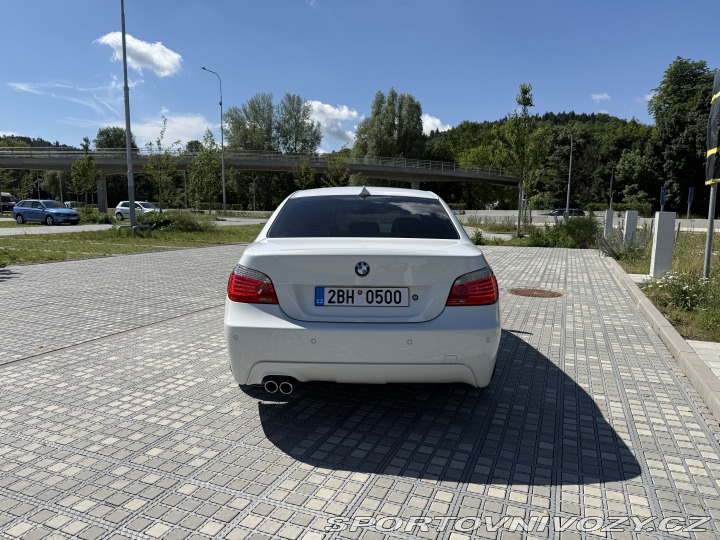 BMW 5 540i V8 JEDINEČNÝ STAV 2008