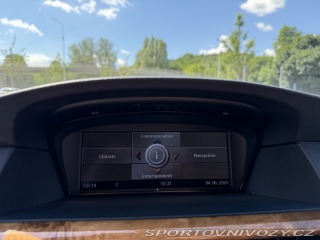 BMW 5 540i V8 JEDINEČNÝ STAV 2008
