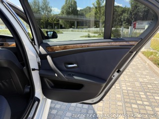 BMW 5 540i V8 JEDINEČNÝ STAV 2008
