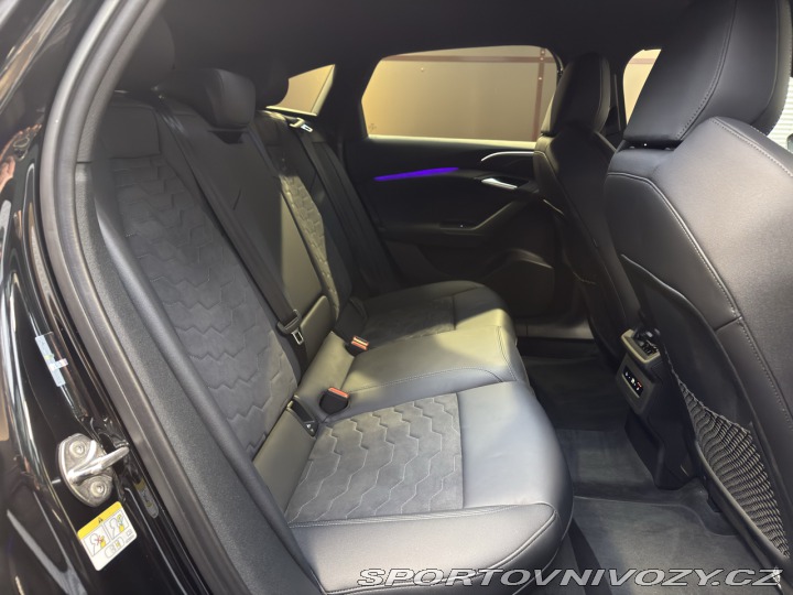Audi A6 Sportback e-tron S-line q 2025