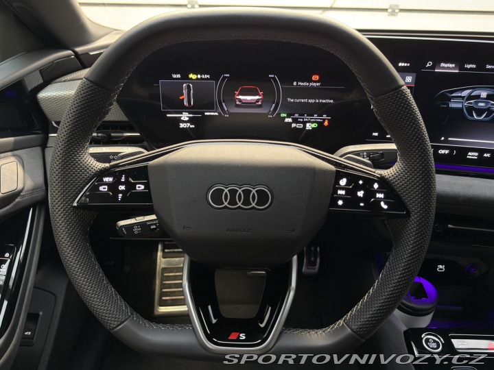 Audi A6 Sportback e-tron S-line q 2025