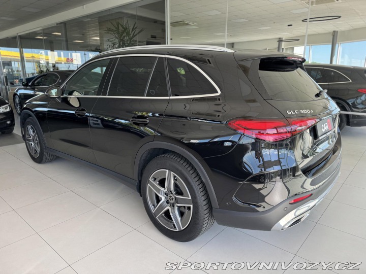 Mercedes-Benz Ostatní modely GLC 300d 4MATIC*AMG*REZERVACE 2025