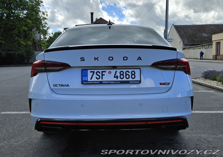 Škoda Octavia RS  2025