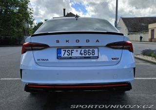 Škoda Octavia RS  2025