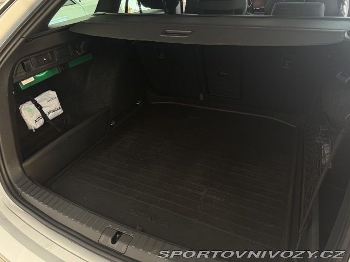 Škoda Octavia RS  2025