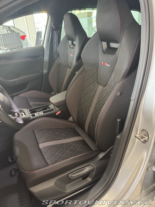 Škoda Octavia RS  2025
