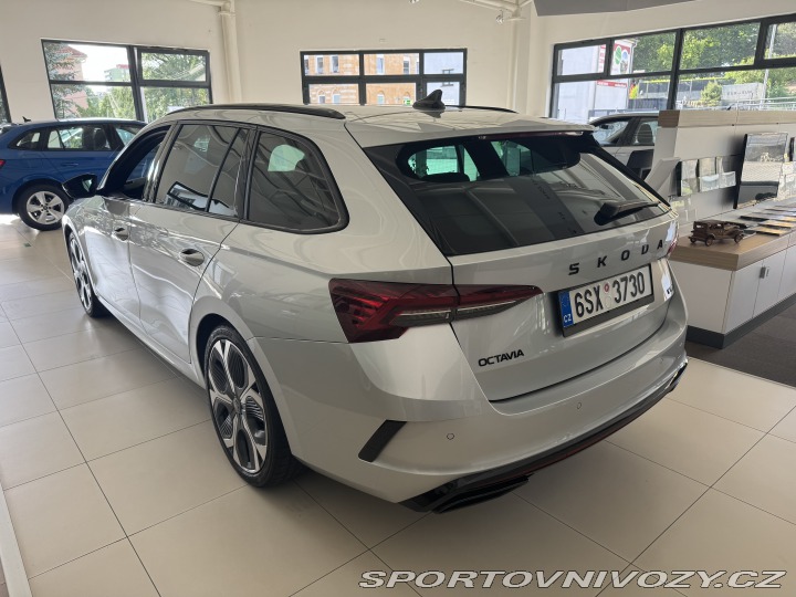 Škoda Octavia RS  2025