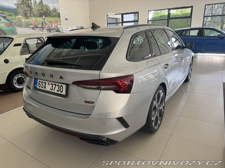 Škoda Octavia RS  2025
