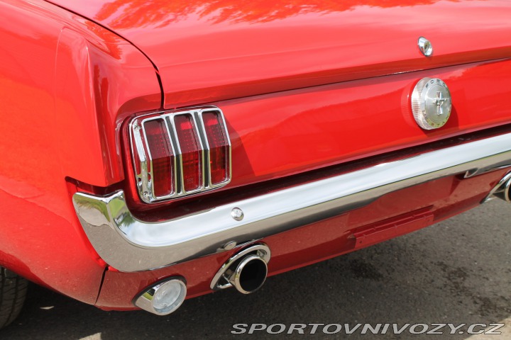 Ford Mustang Fastback 289 V8 renovace 1966