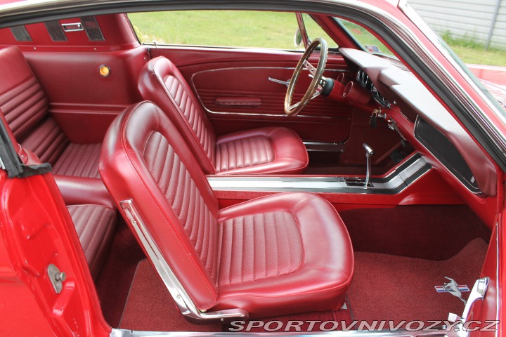 Ford Mustang Fastback 289 V8 renovace 1966