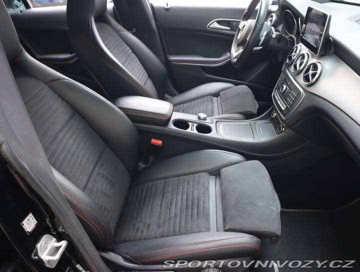 Mercedes-Benz CLA AMG Paket 220 CDI 2016