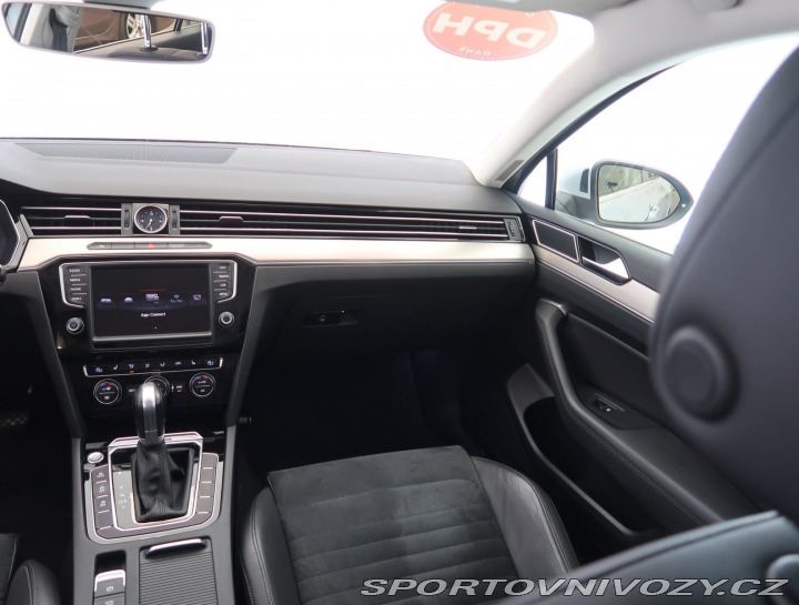 Volkswagen Ostatní modely Passat Highline 2.0 BiTDI 2015