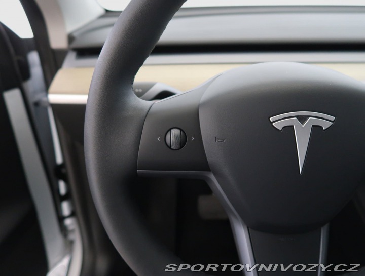 Tesla Model Y RWD LFP 60kWh 2023