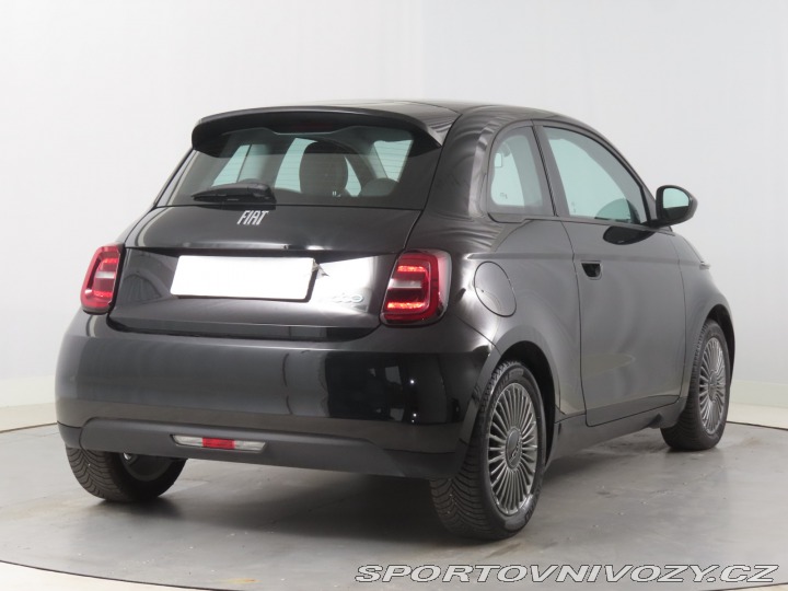 Fiat 500 500e  42 kWh 2022
