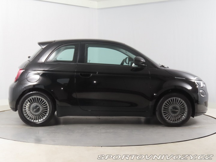 Fiat 500 500e  42 kWh 2022